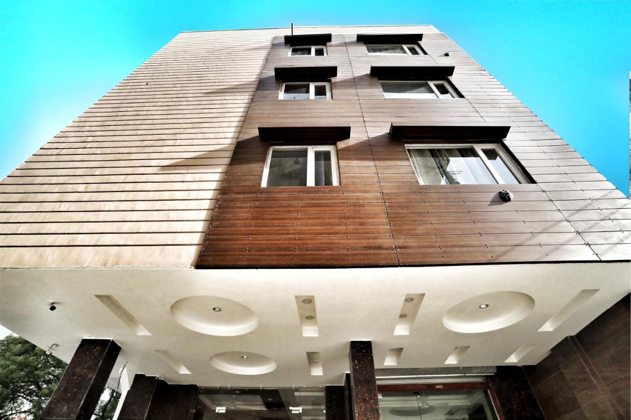 Hotel Aerocity Purple Orchid New Delhi Exterior photo
